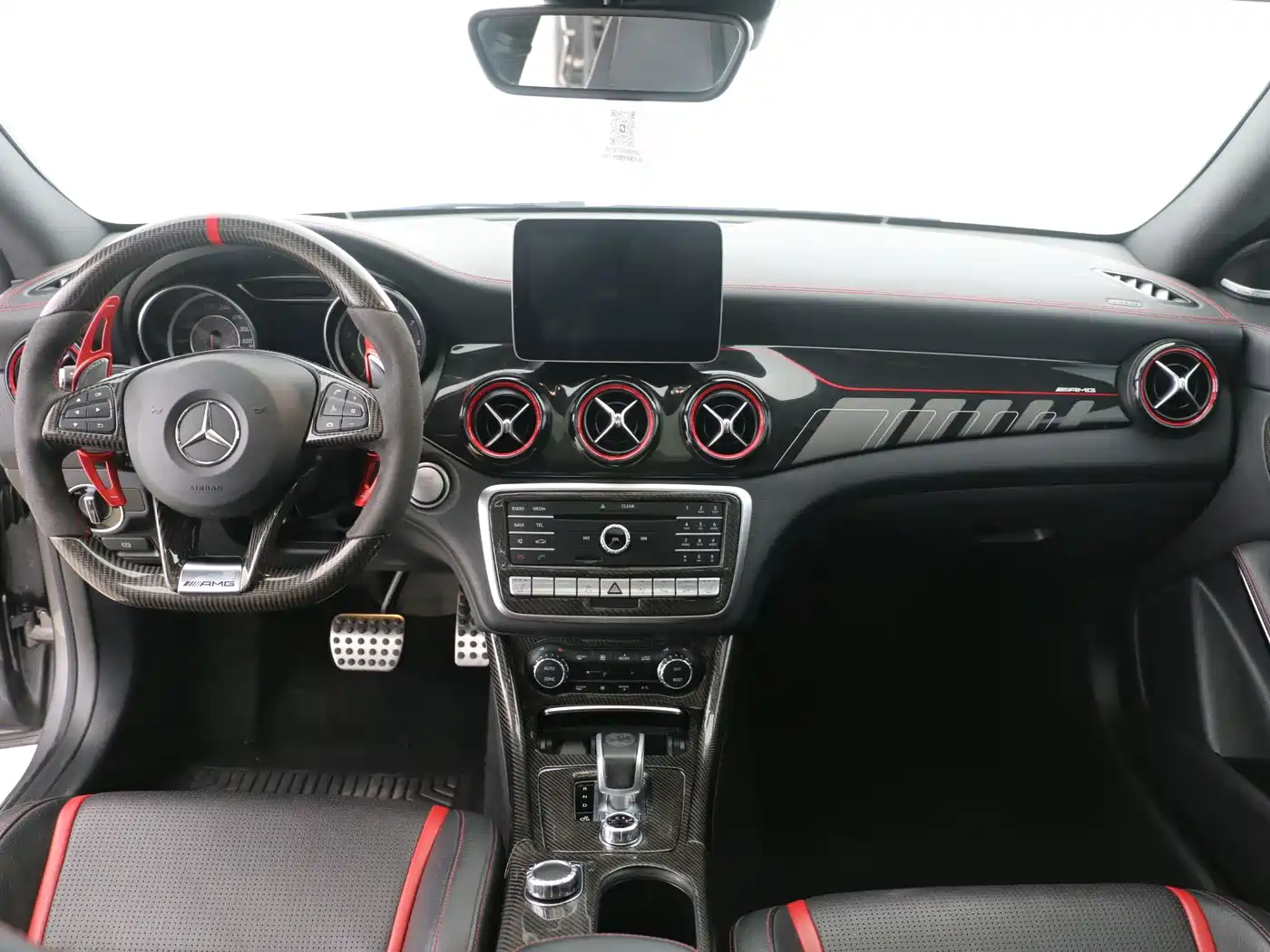 Mercedes-Benz CLA AMG 2017 Facelift AMG CLA 45 4MATIC фото 9