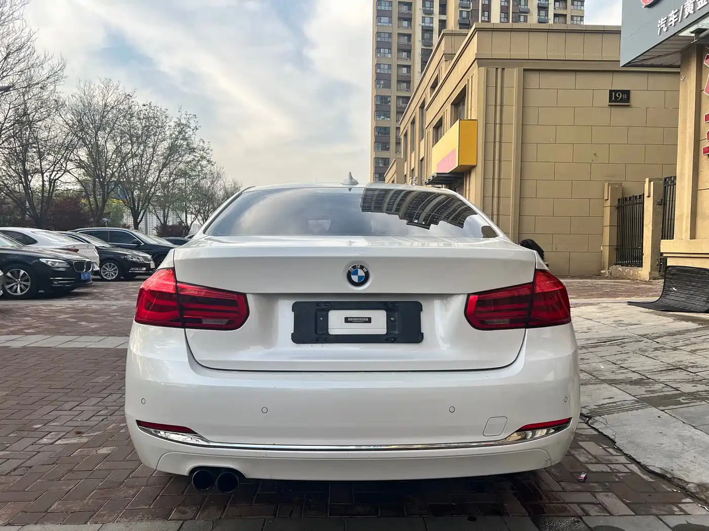 BMW 3 Series 2017 320Li Fashion фото 5