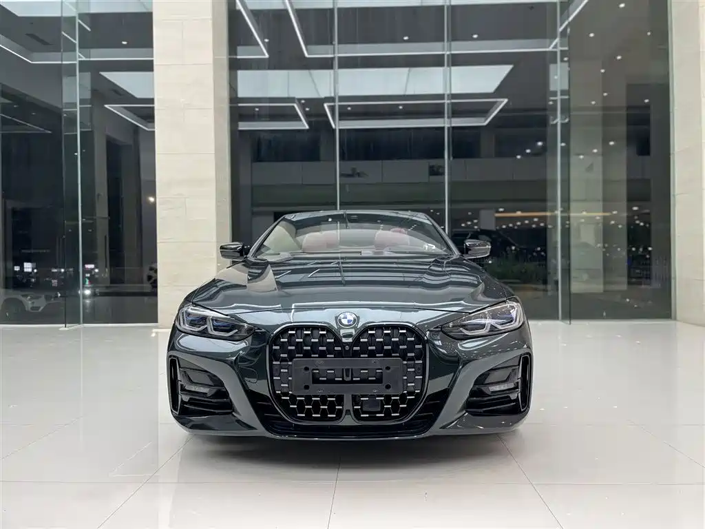 BMW 4 Series 2023 430i Convertible M Sport Shadowline Package фото 2