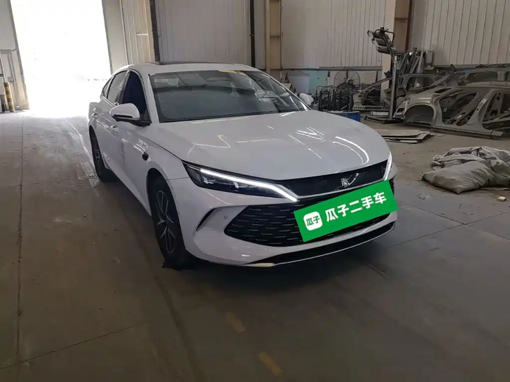 BYD Qin L 2025 DM-i Smart Drive Edition 120KM Surpassing фото 4