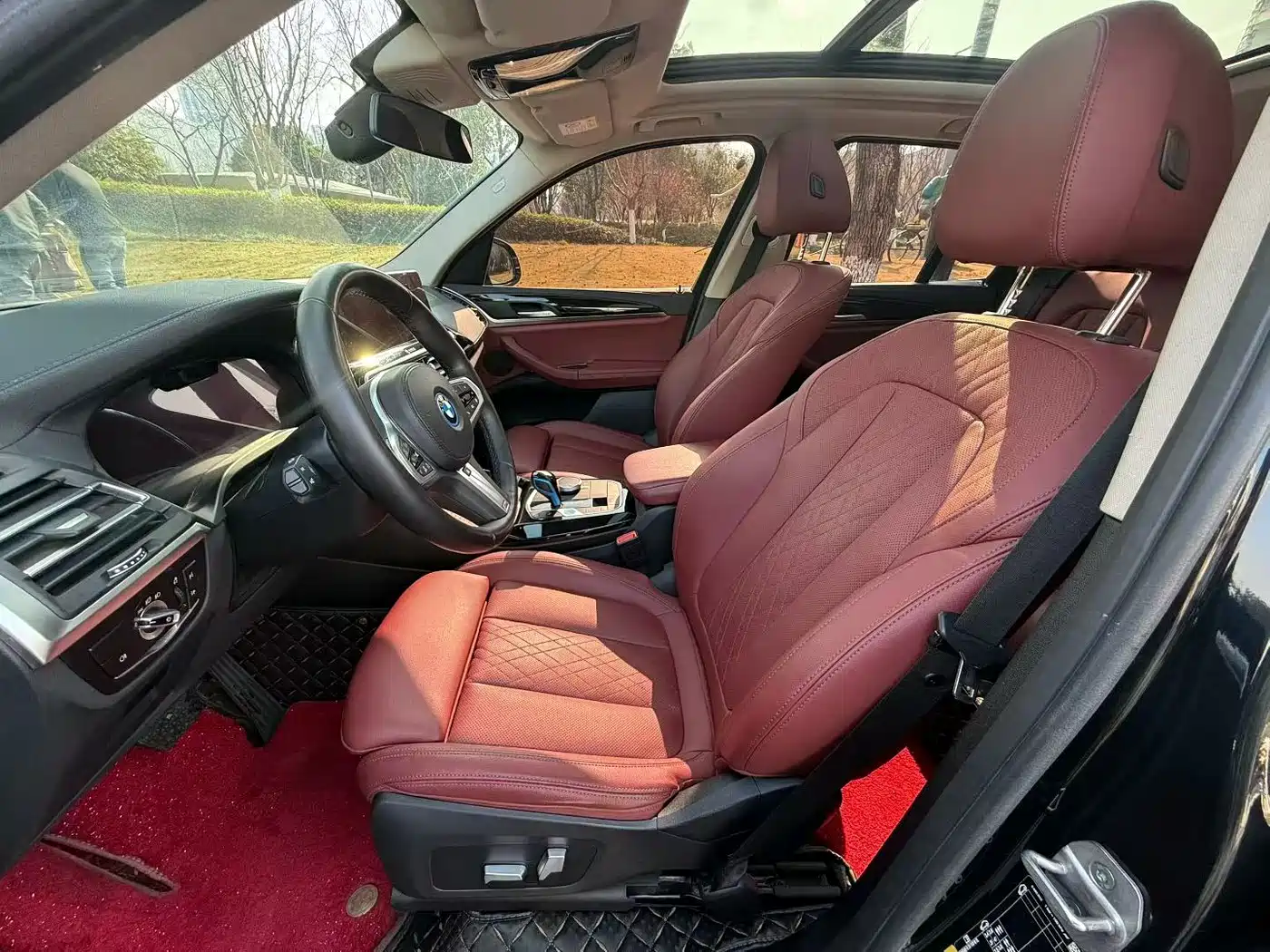 BMW iX3 2022 Leading Edition фото 4