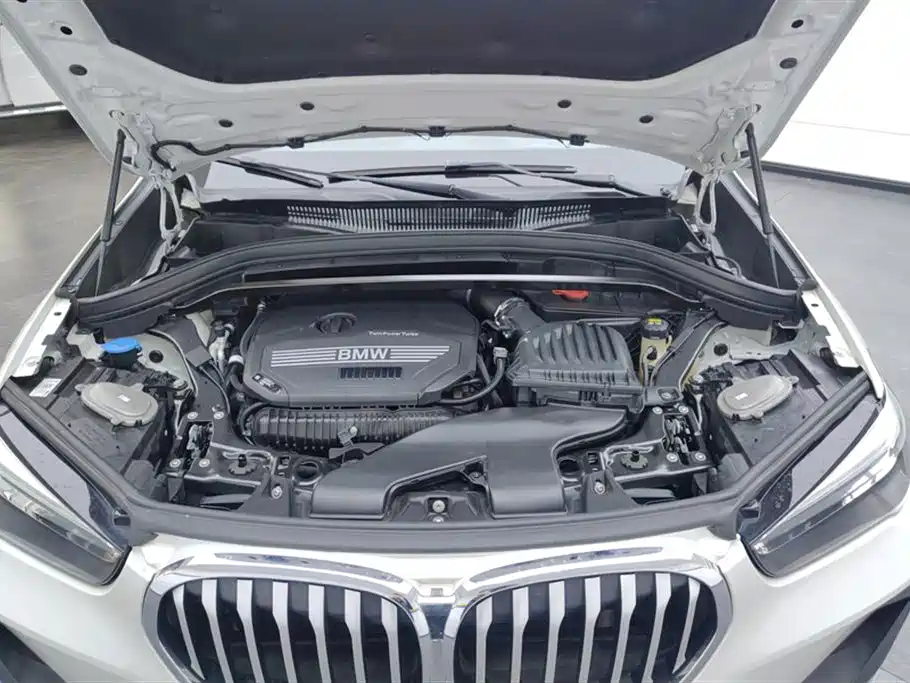 BMW X1 2021 sDrive25Li Leading фото 10