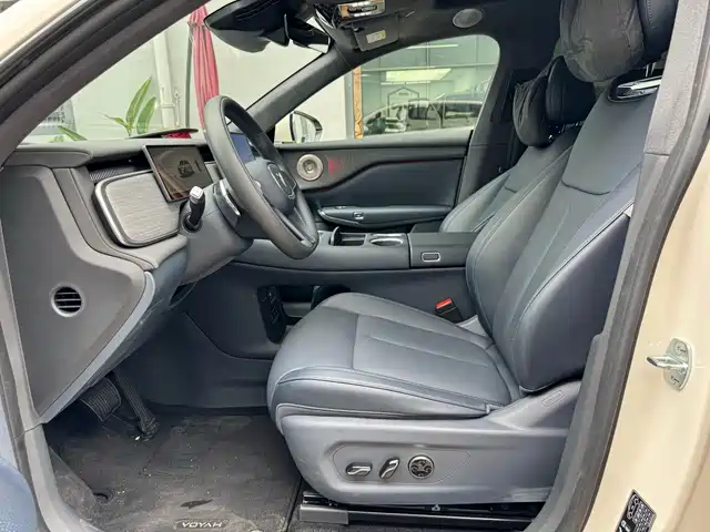 Voyah Auto Voyah Zhiyin 2025 Base — фото 4