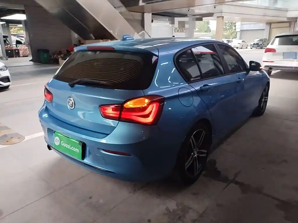 BMW 1 Series (Import) 2018 2018 118i Sport Design Package