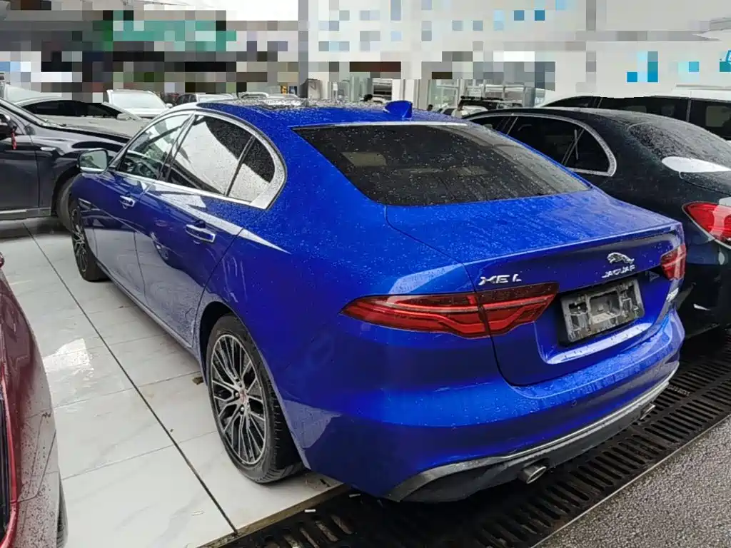 Фото 5 - Jaguar XEL