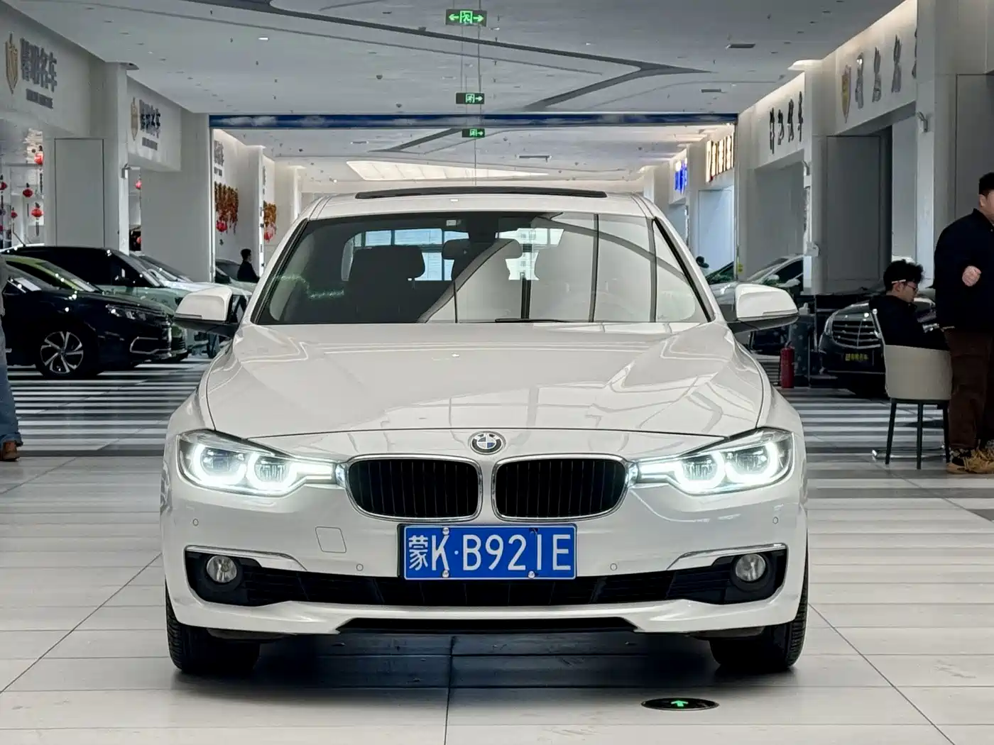 BMW 3 Series 2017 318Li Fashion фото 2