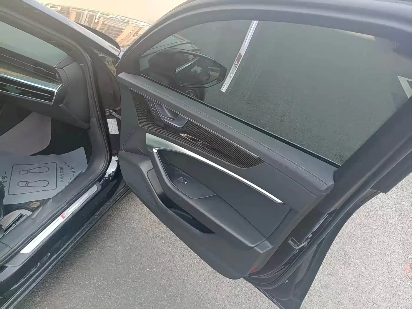 Photo 8 - Audi A6L