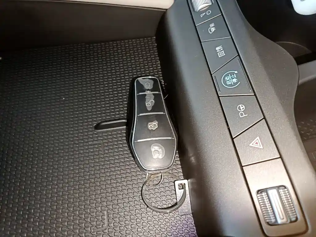 BYD Yuan UP 2026 2025 Smart Drive Edition 401KM Vitality Version