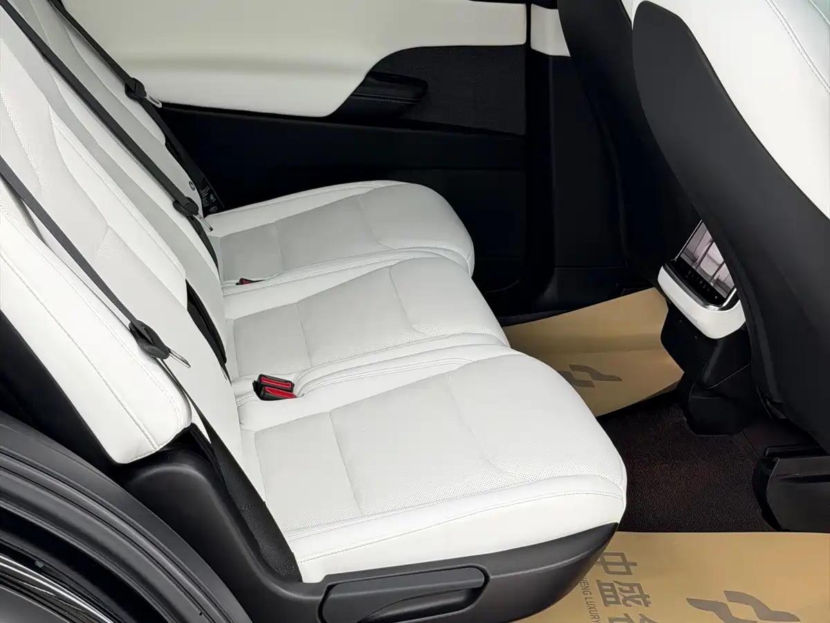 Tesla Model X 2023 Dual Motor All-Wheel Drive Edition фото 20