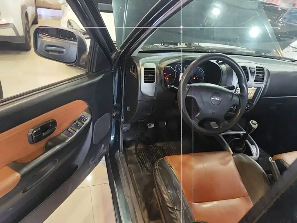 Jiangling Baodian 2018 2018 2.9T New Value 2WD Diesel Comfort Standard Cargo Box JX4D30B5L