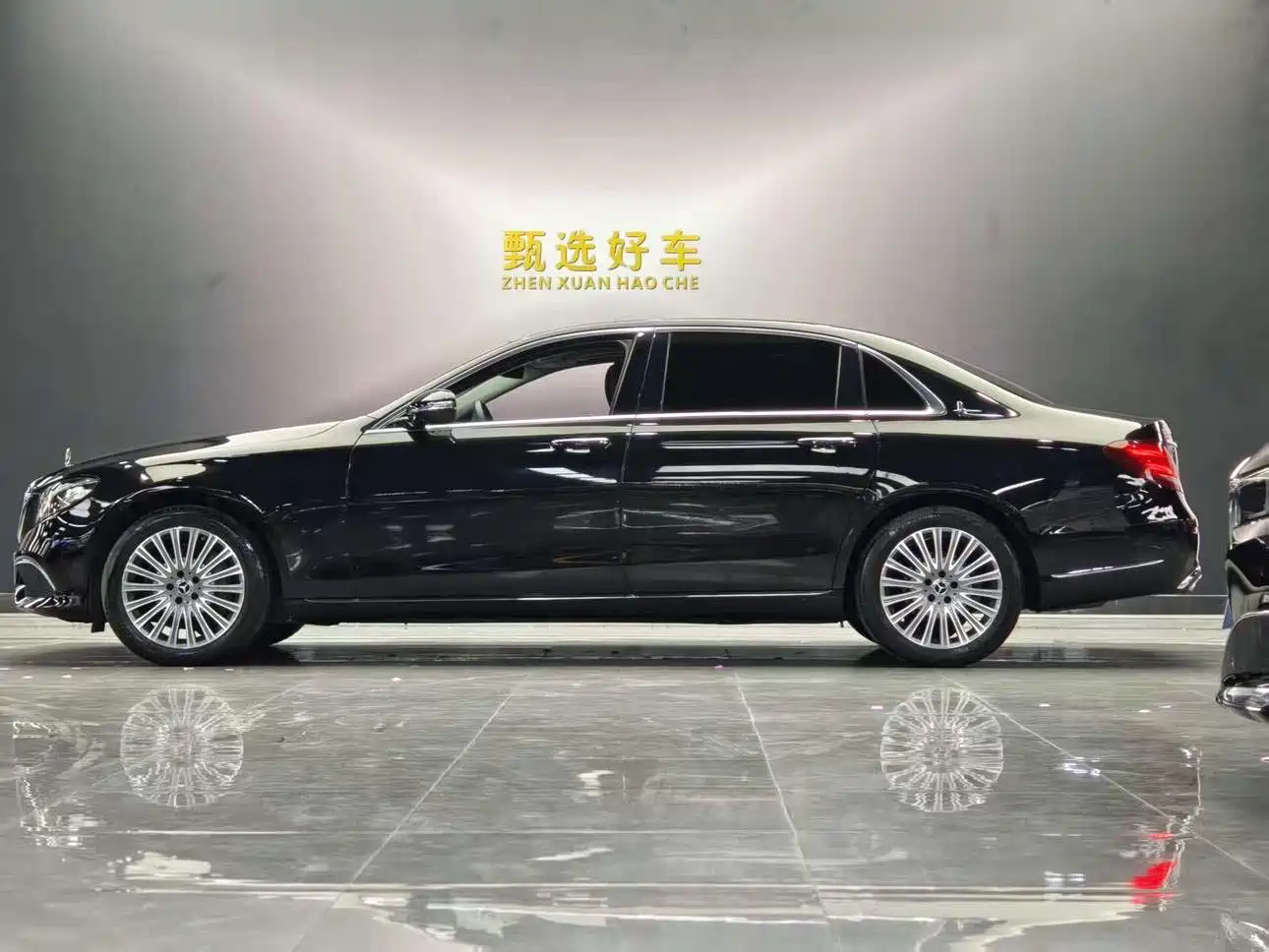 Mercedes-Benz E-Class 2020 E 300 L Luxury Model фото 5