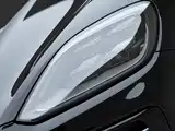 Photo 5 - Porsche Cayenne