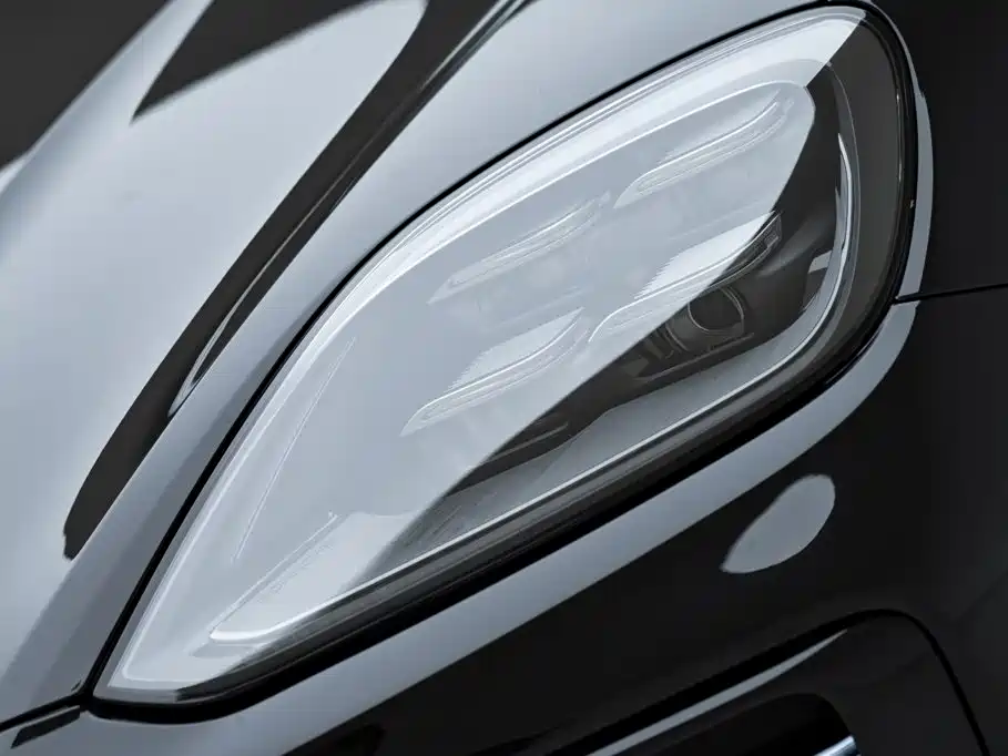 Photo 5 - Porsche Cayenne