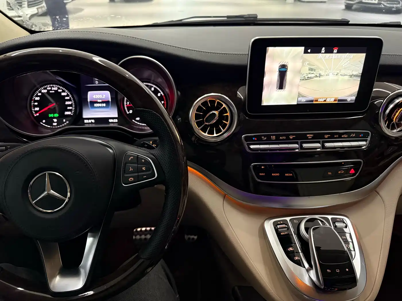 Mercedes-Benz V-Class 2016 V 260 Premium Edition фото 14