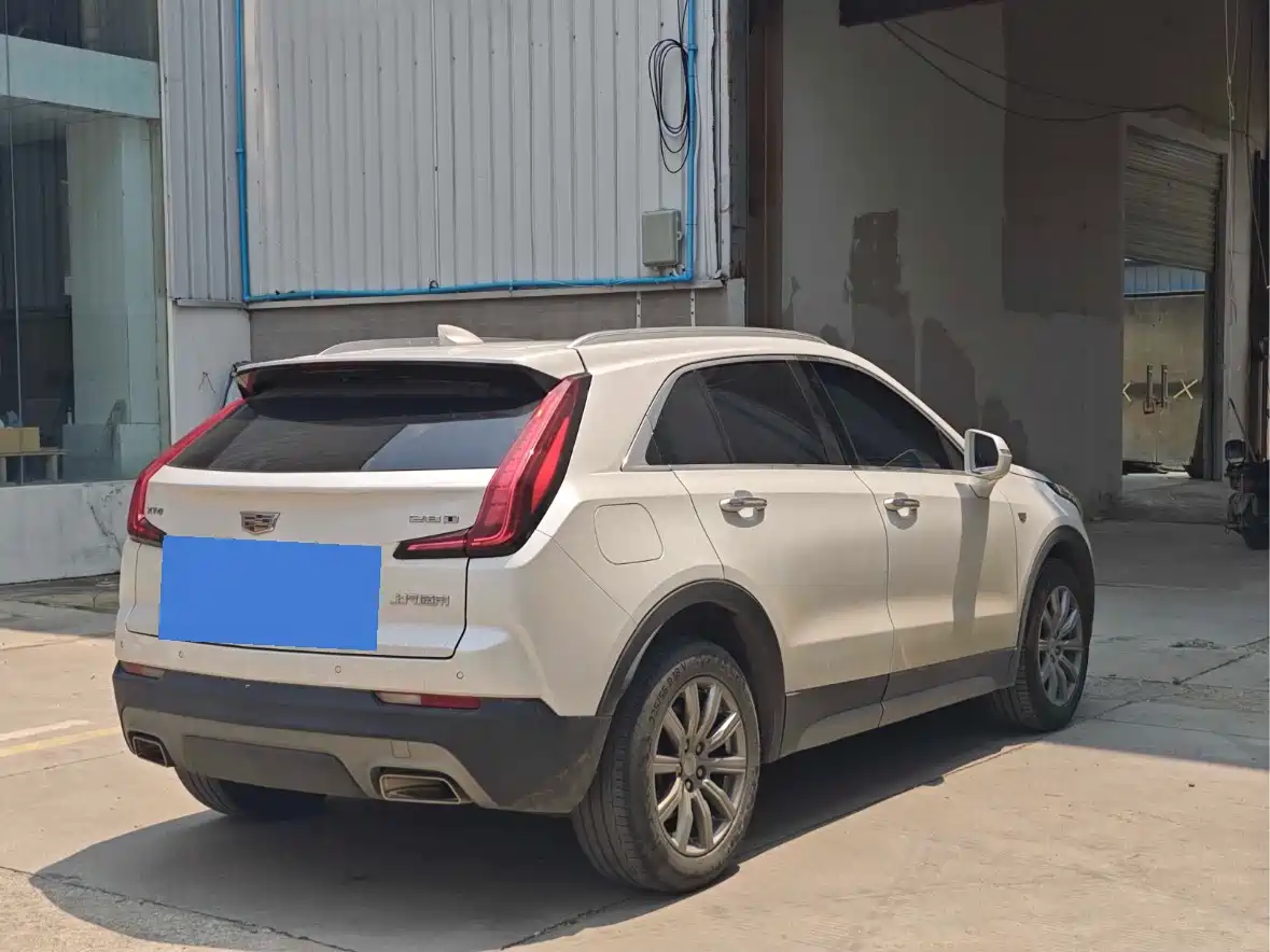 Cadillac XT4 2020 Facelift 28T 2WD Leading фото 9