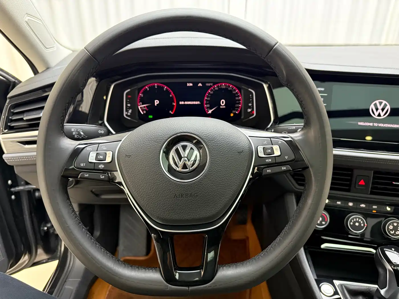Volkswagen Sagitar 2021 280TSI DSG Surpassing Edition фото 12