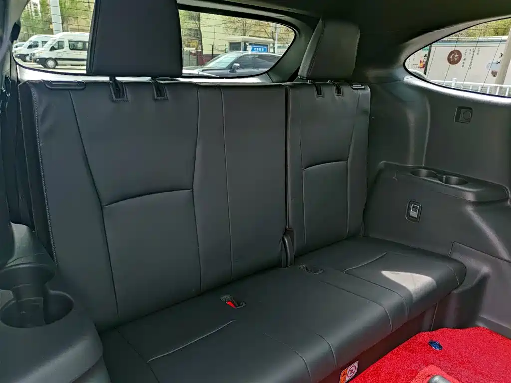 Toyota Crown Kluger 2023 2.5L HEV AWD Premium Edition фото 18