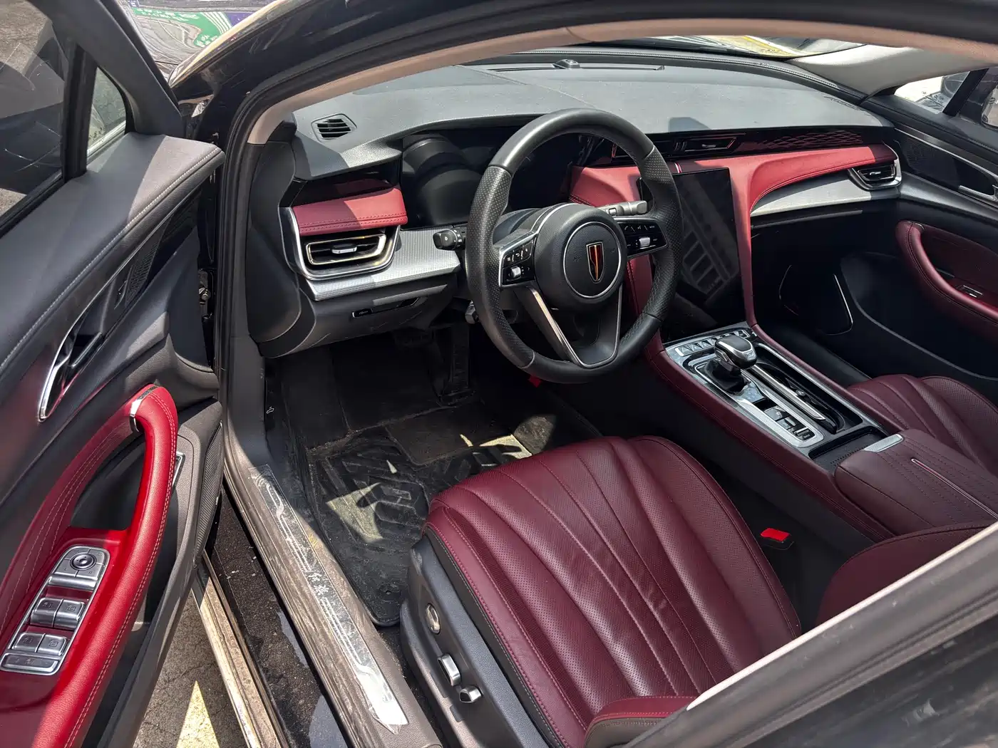 Hongqi H5 2024 2.0T Automatic Smart Connect Flag Smooth Edition фото 4