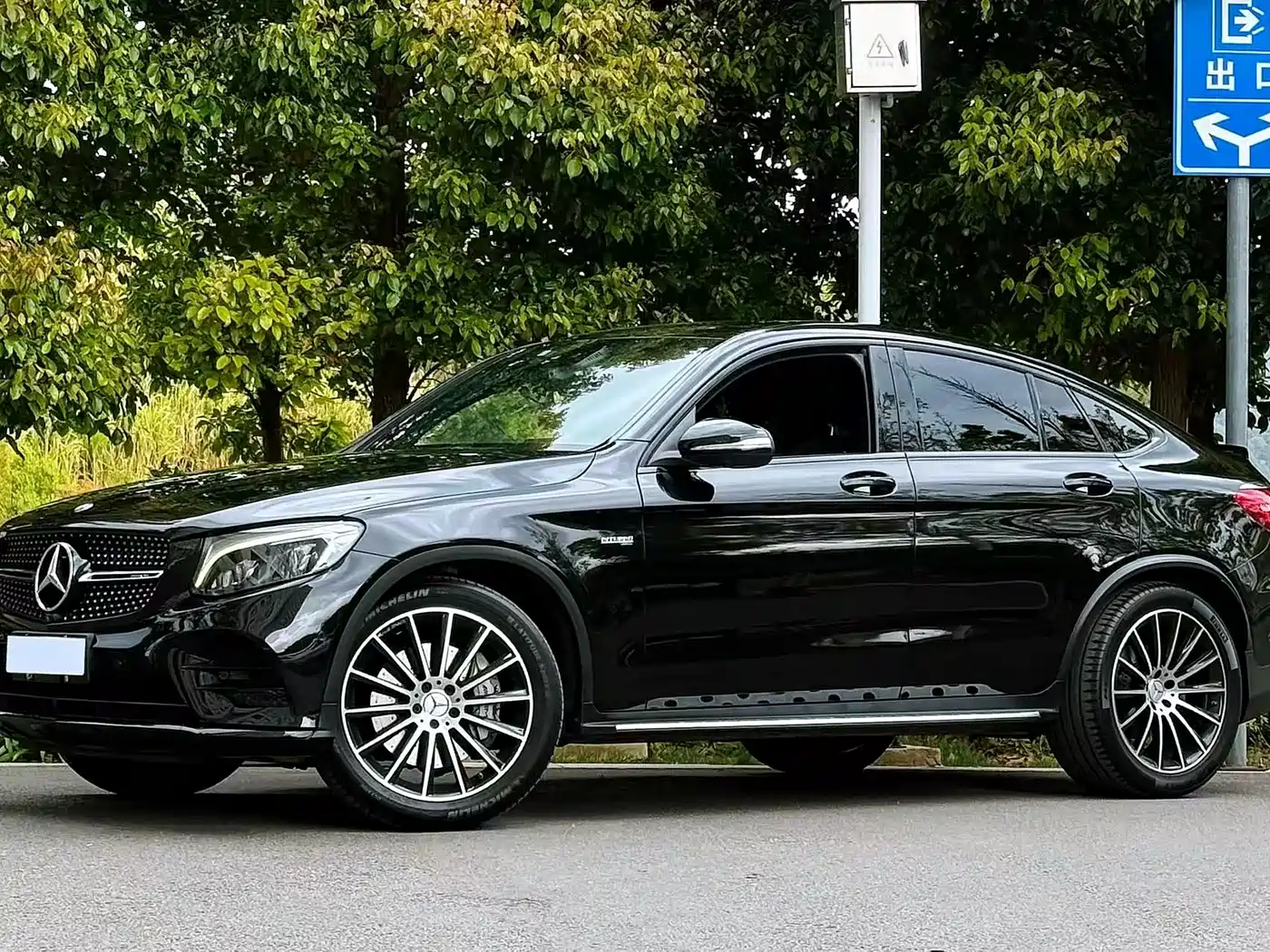 Mercedes-Benz GLC Coupe AMG 2017 AMG GLC 43 4MATIC Coupe SUV