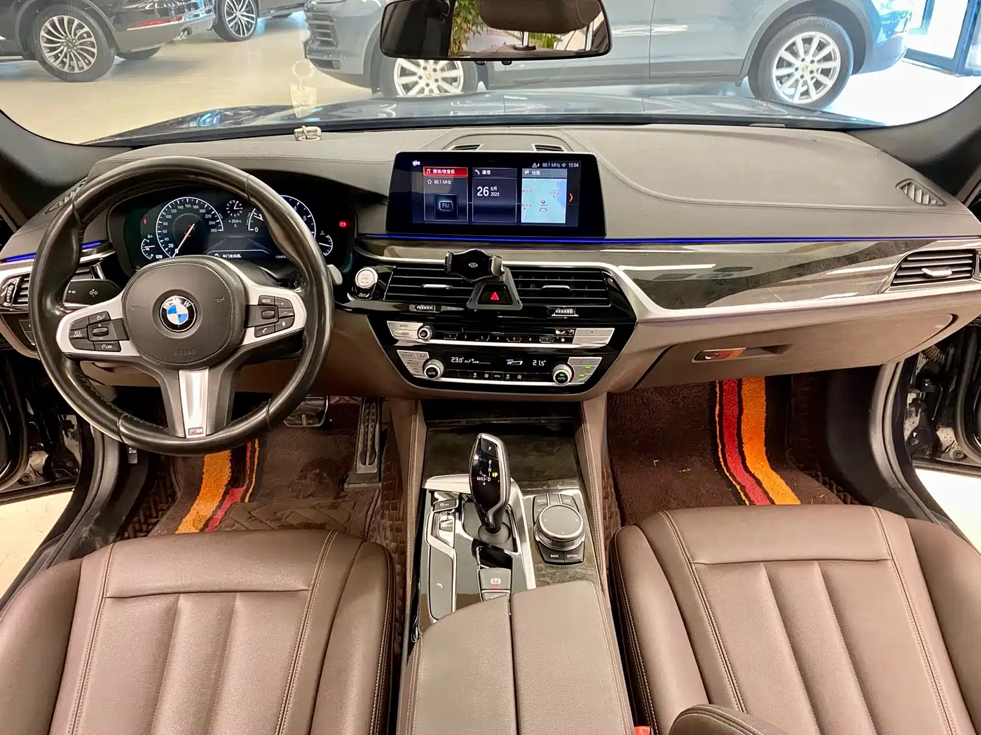 BMW 5 Series 2019 525Li M Sport Package фото 12