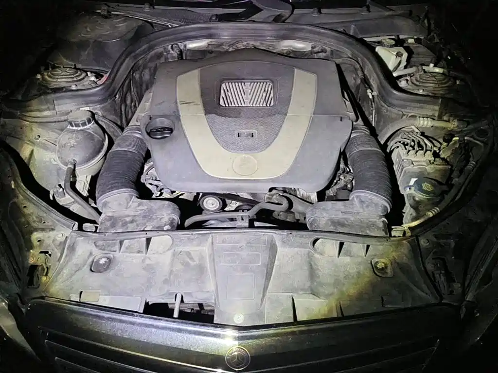 Фото 3 - Mercedes-Benz E-Class (Import)