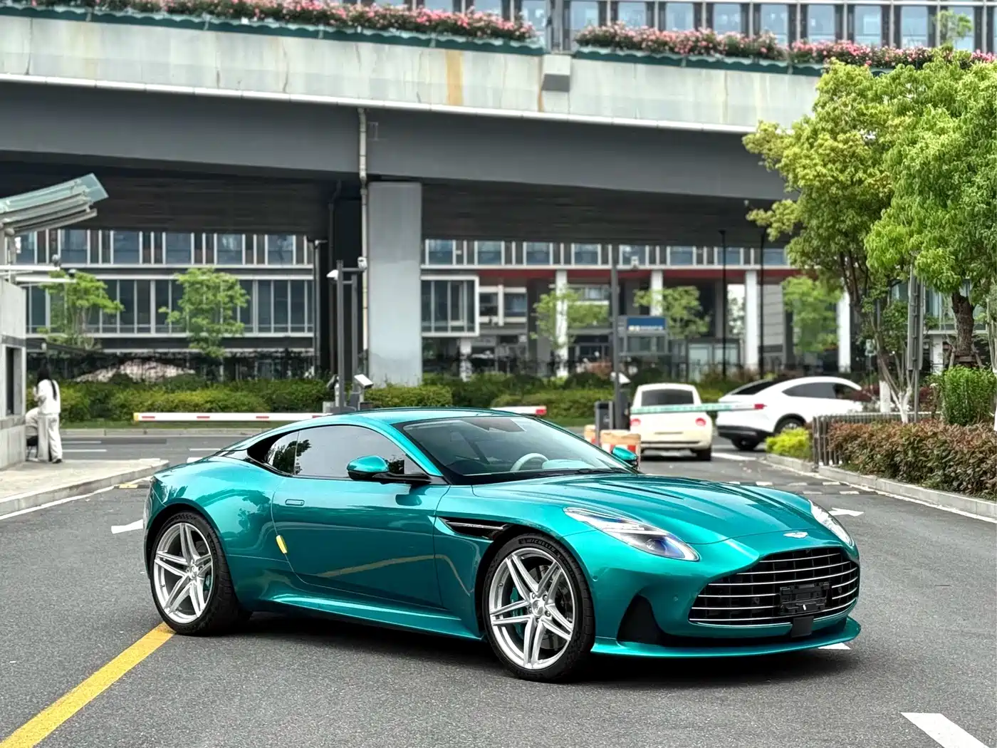 Aston Martin DB12 2025 2025 4.0T V8 Coupe