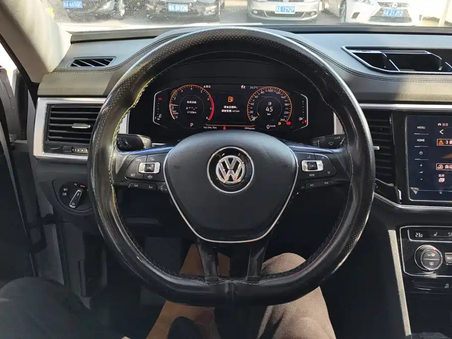 Фото 15 - Volkswagen Teramont