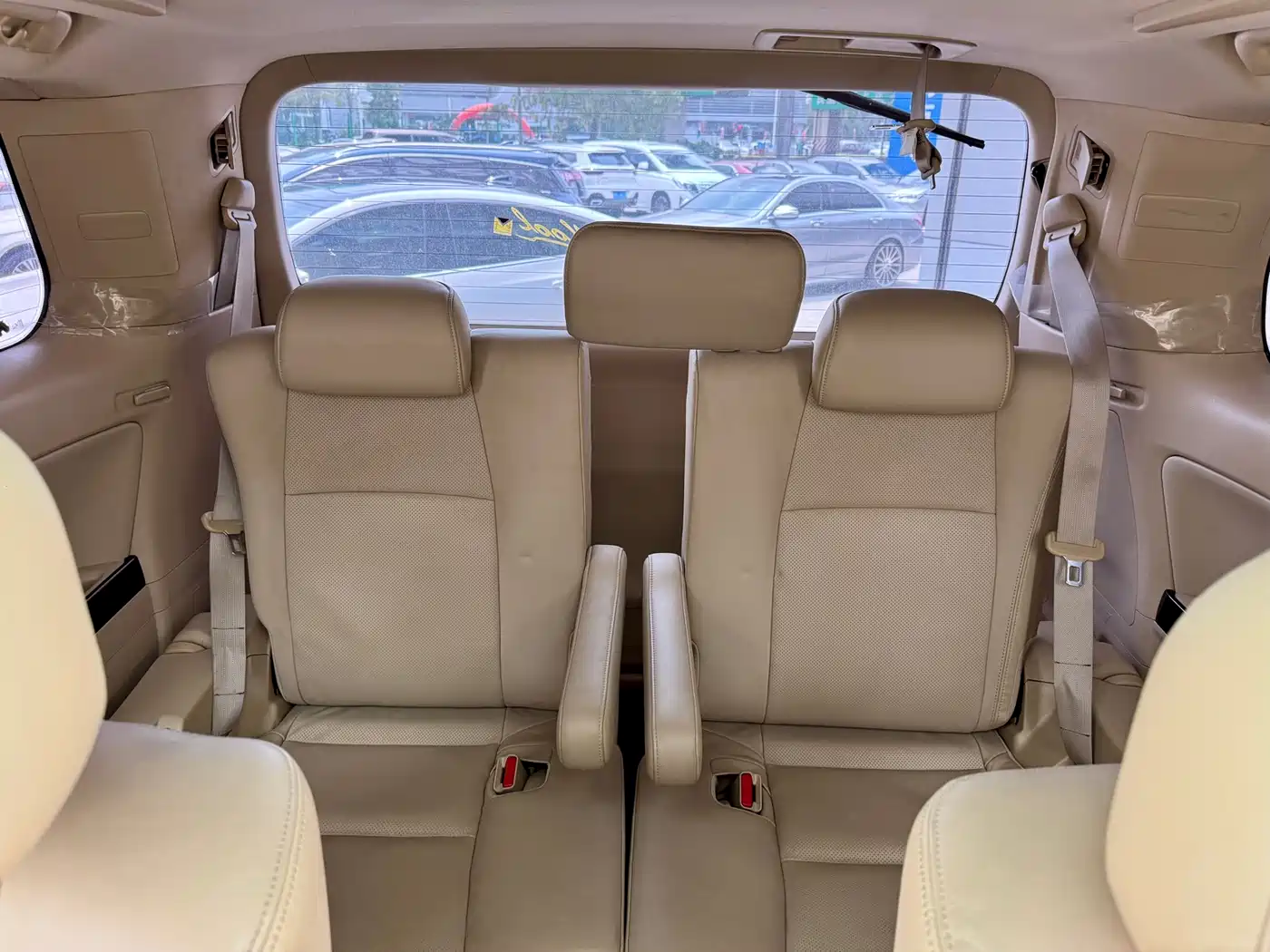 Toyota Alphard фото 16