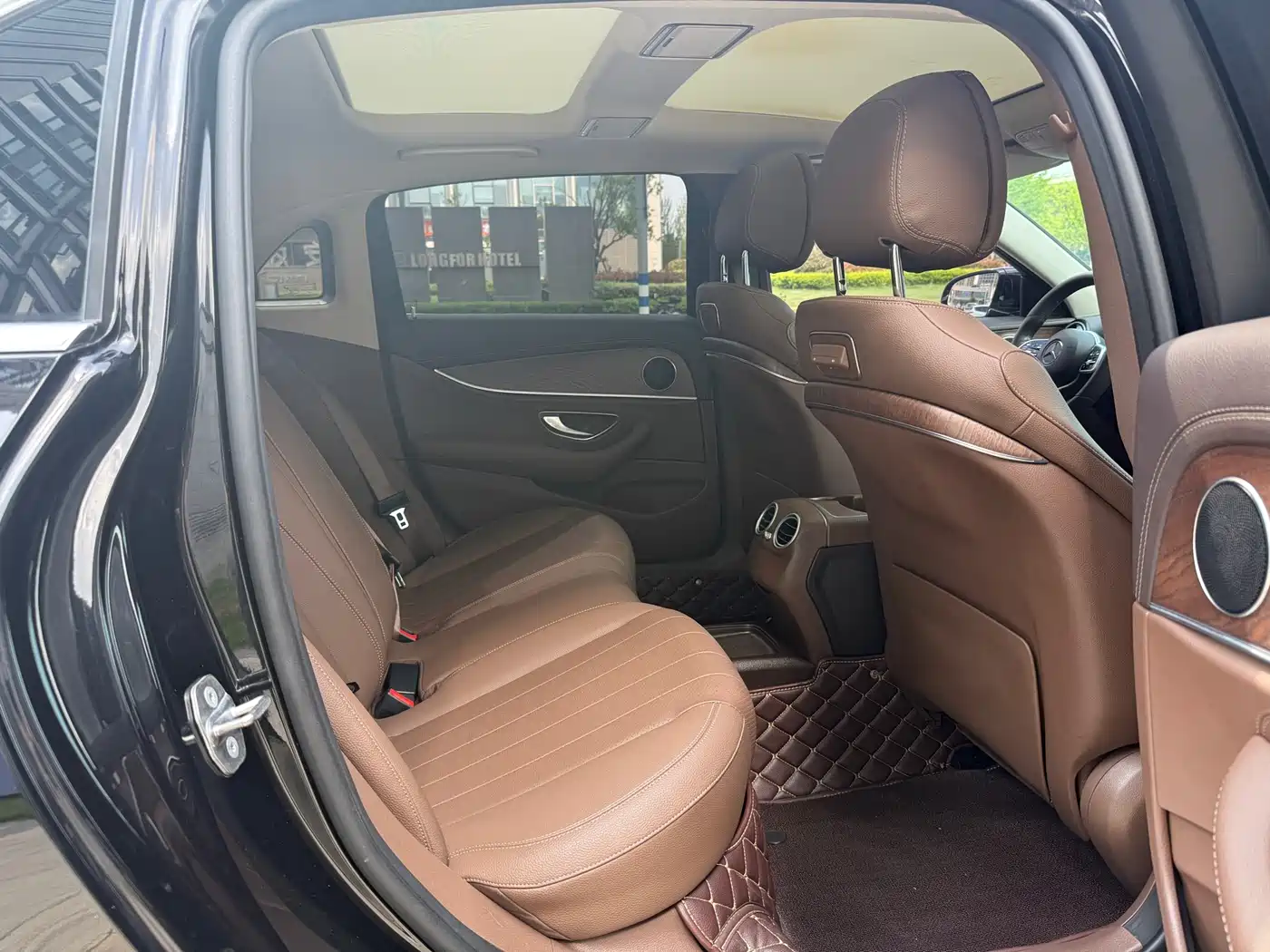 Mercedes-Benz E-Class 2020 E 300 L Fashion фото 9