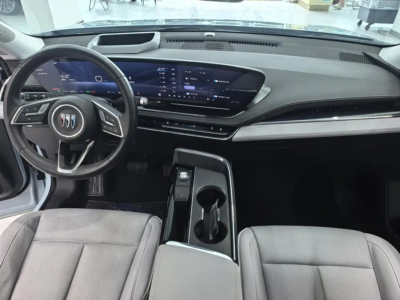 Buick E5 2024 2023 Premium Standard Range Edition