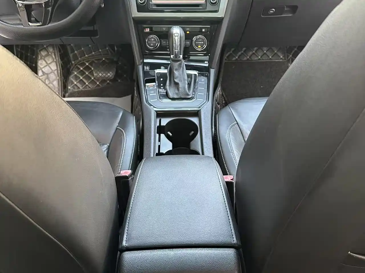 Volkswagen Lamando 2015 330TSI DSG Comfort фото 15
