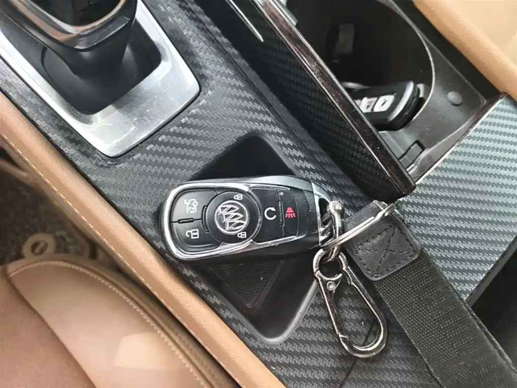 Buick LaCrosse 2016 20T Luxury фото 9