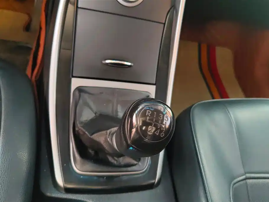 Hyundai Langdong 2012 1.6L Manual Leading фото 16