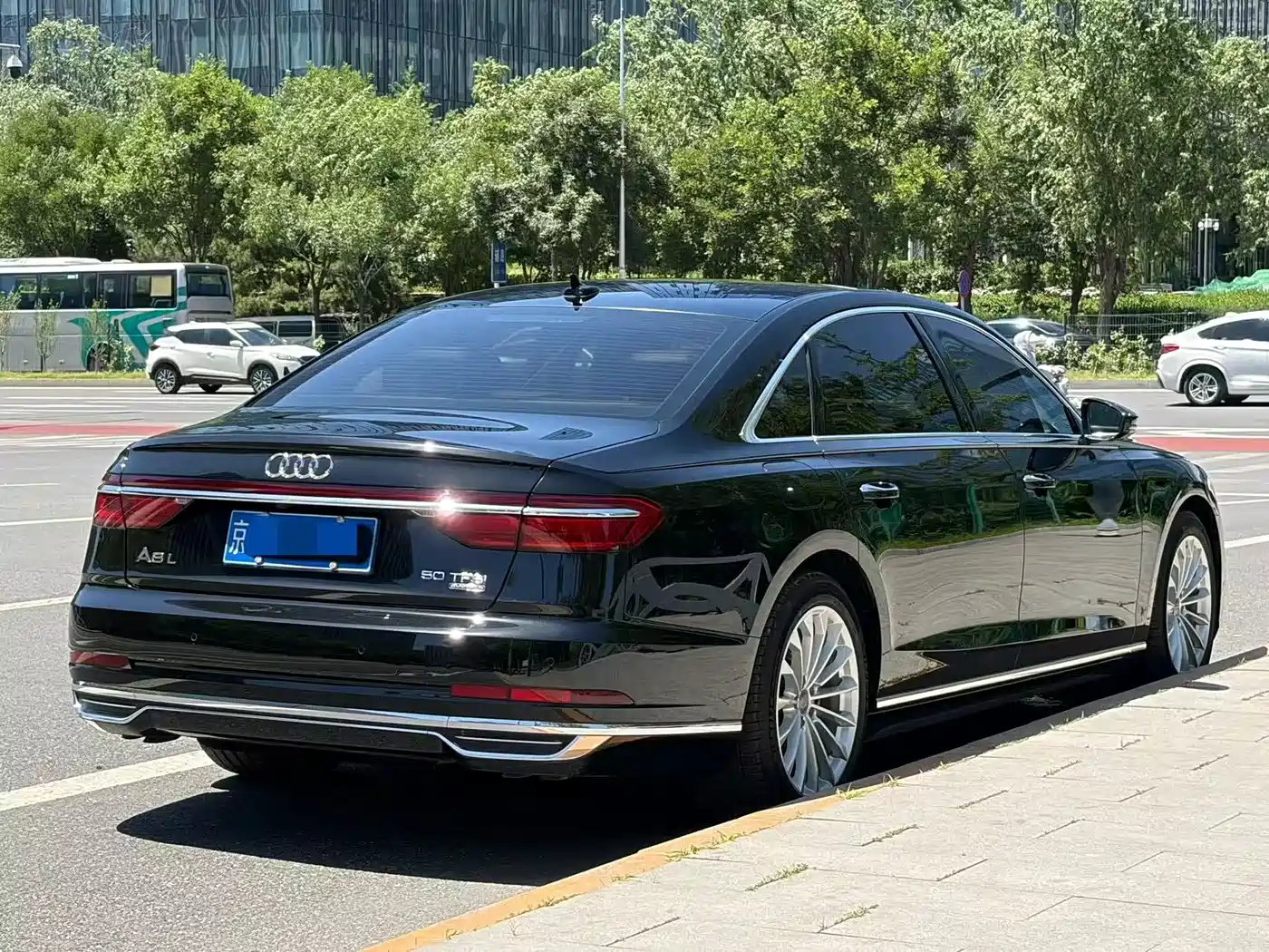Audi A8 2019 Plus A8L 50 TFSI quattro Comfort фото 19