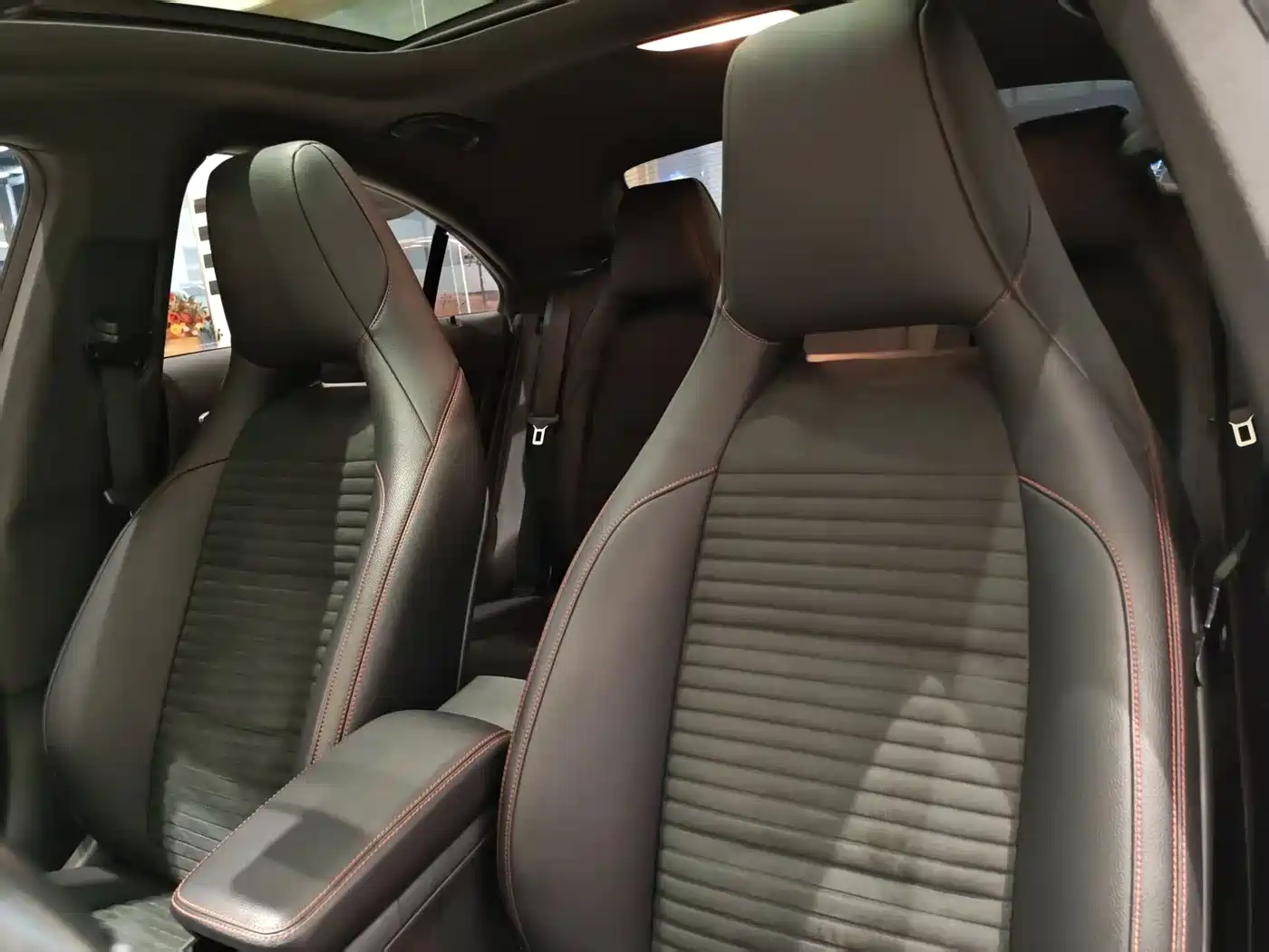 Mercedes-Benz CLA (Import) 2015 CLA 220 4MATIC фото 17