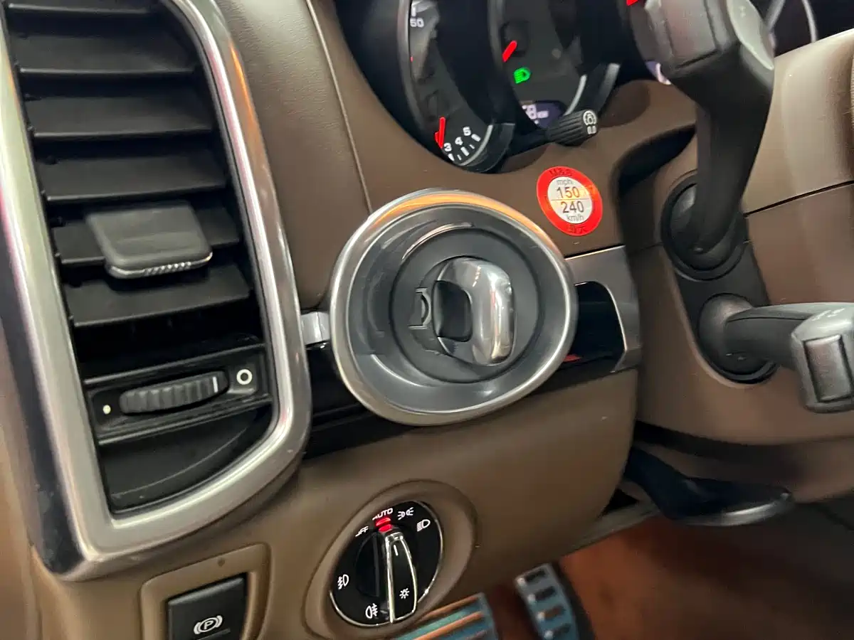Porsche Cayenne 2016 Cayenne 3.0T фото 16