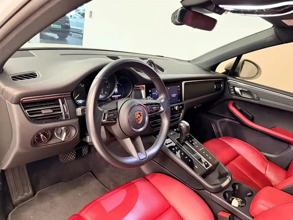 Porsche Macan 2024 Macan 2.0T фото 10