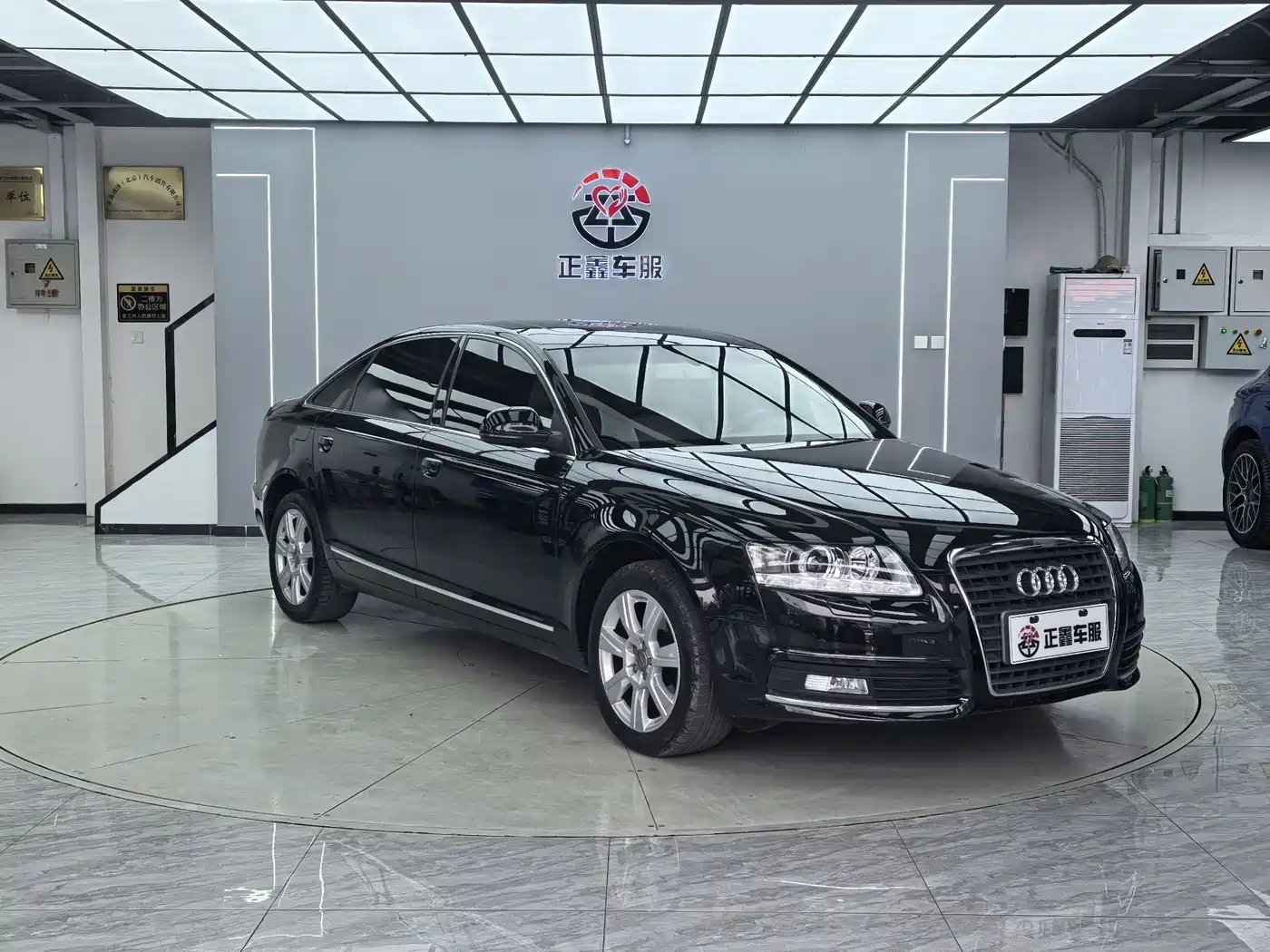 Audi A6L 2011 Model 2.4L Technology фото 3