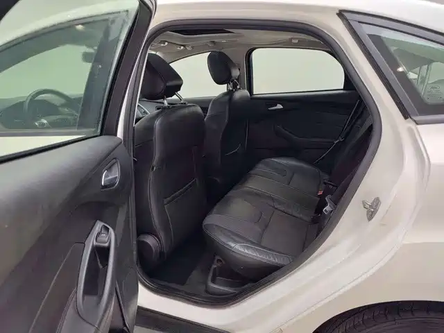 Ford Focus 2015 2012 Sedan 1.6L Manual Trend