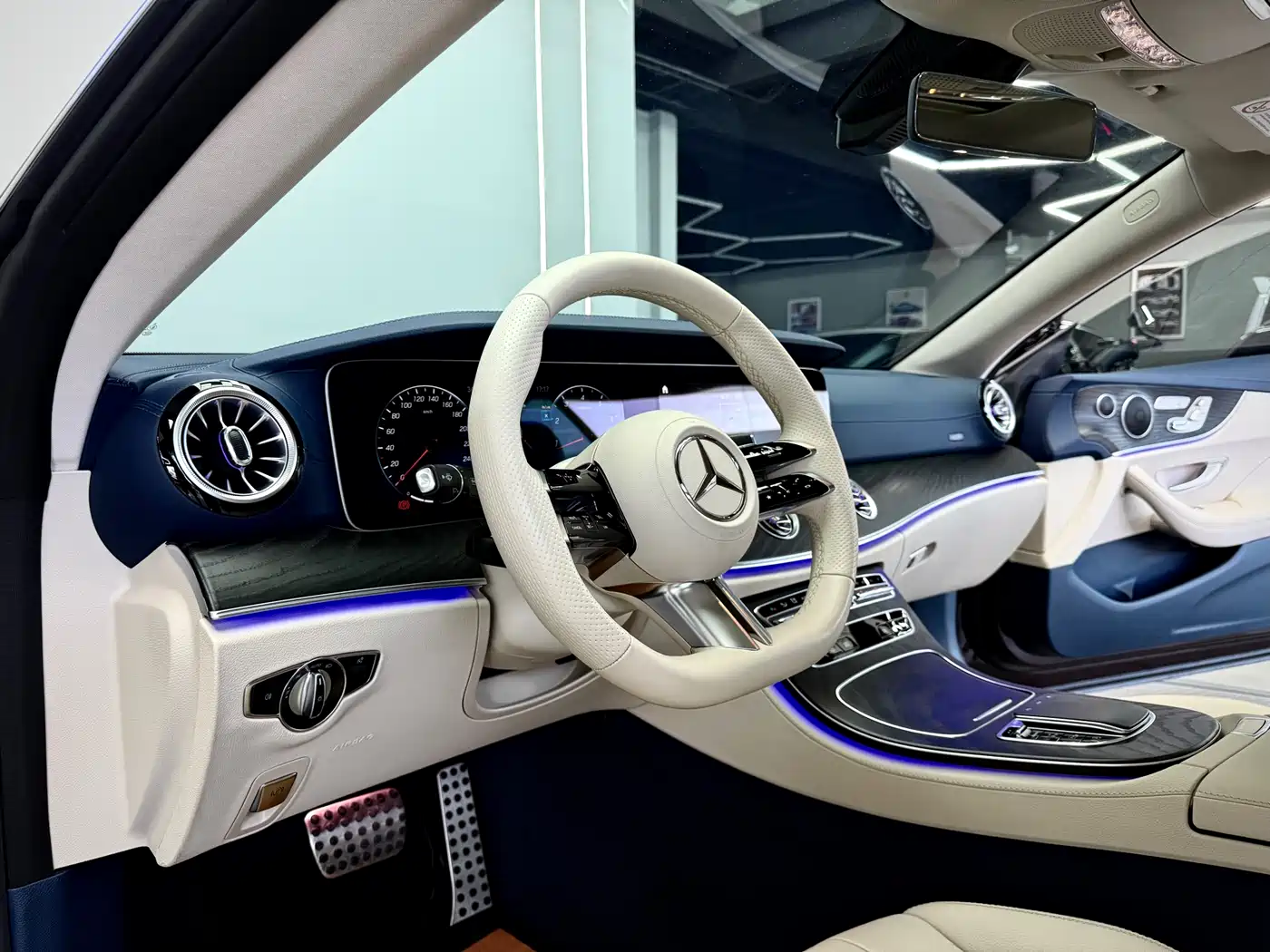 Mercedes-Benz E-Class (Import) 2023 E 260 Coupe фото 15