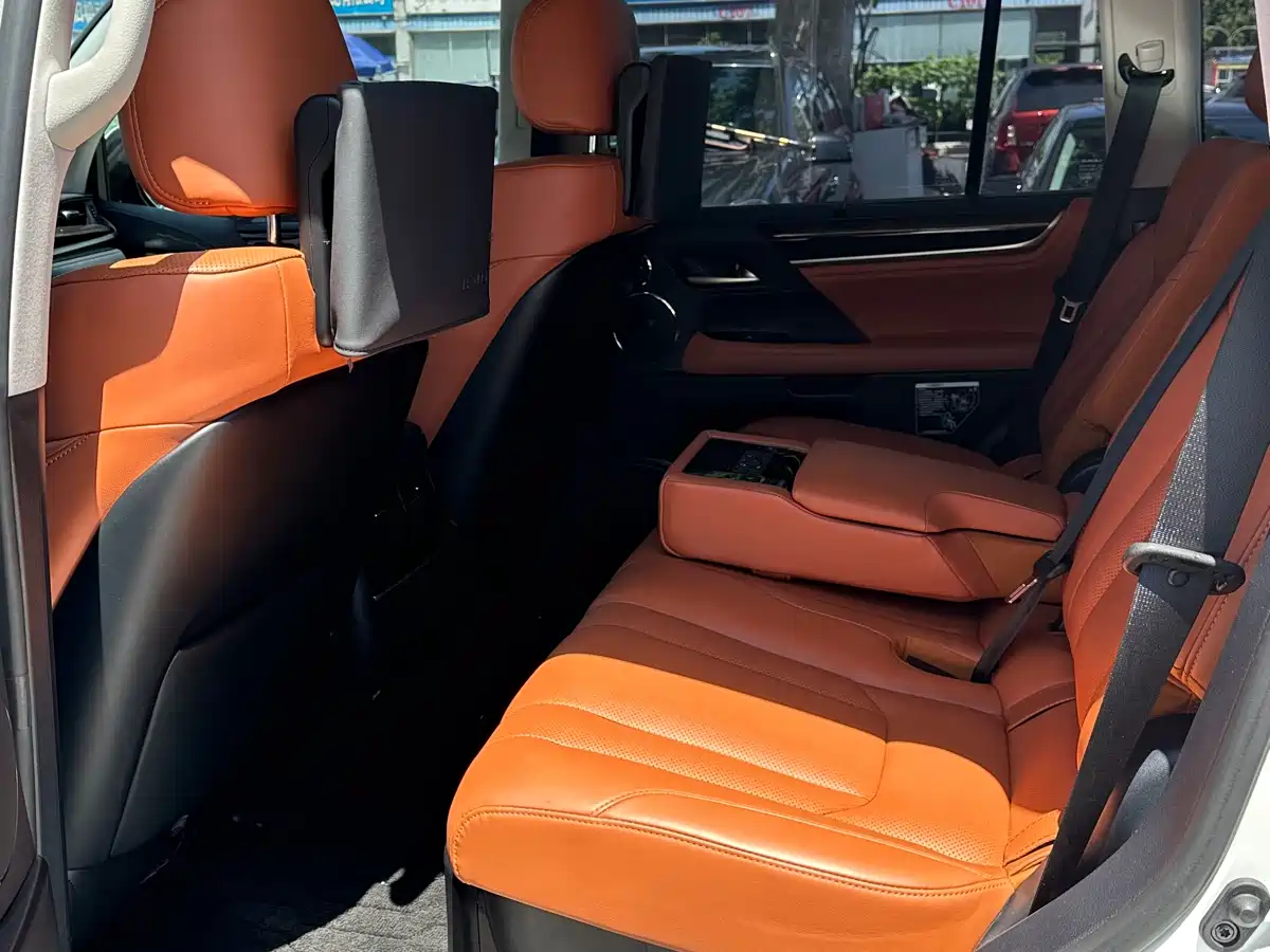 Lexus LX 2019 570 Dynamic Luxury Edition фото 11