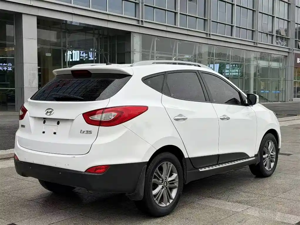 Hyundai Beijing Hyundai ix35 2013 2.0L Auto 2WD Smart GLS China IV фото 3