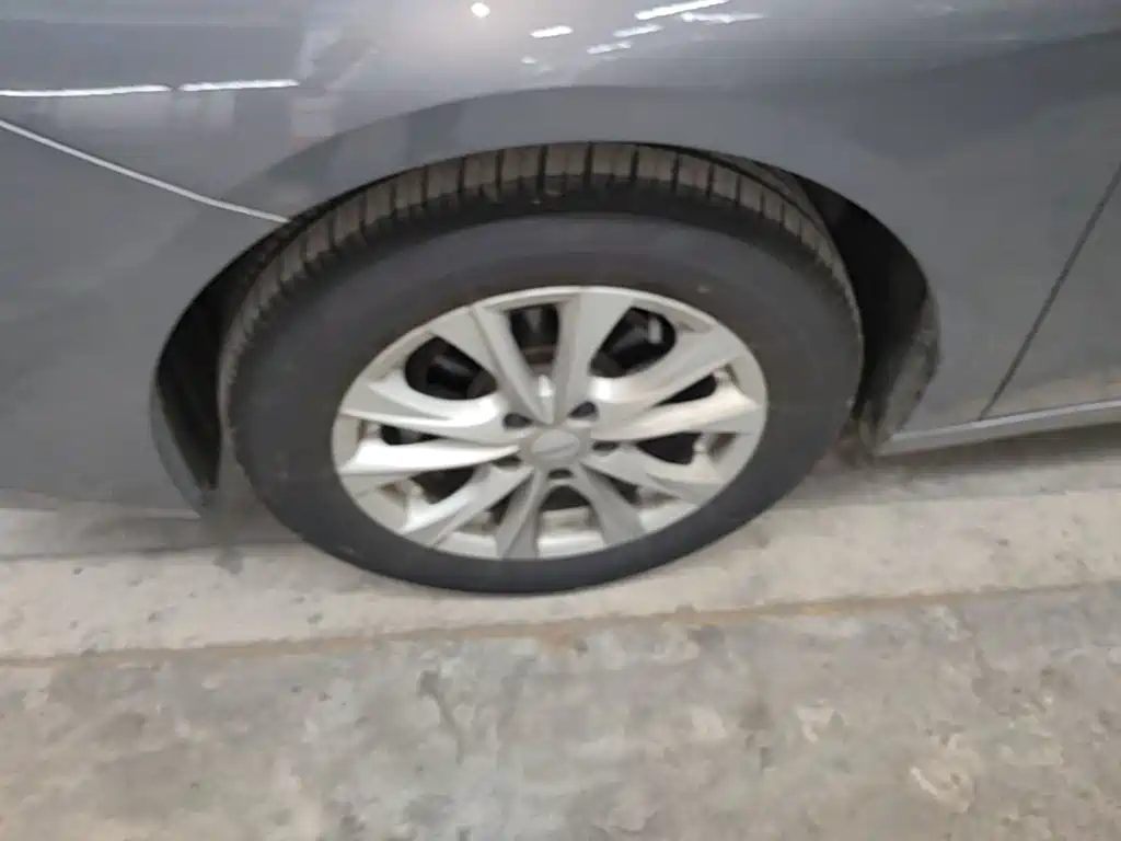 Photo 23 - Roewe i5