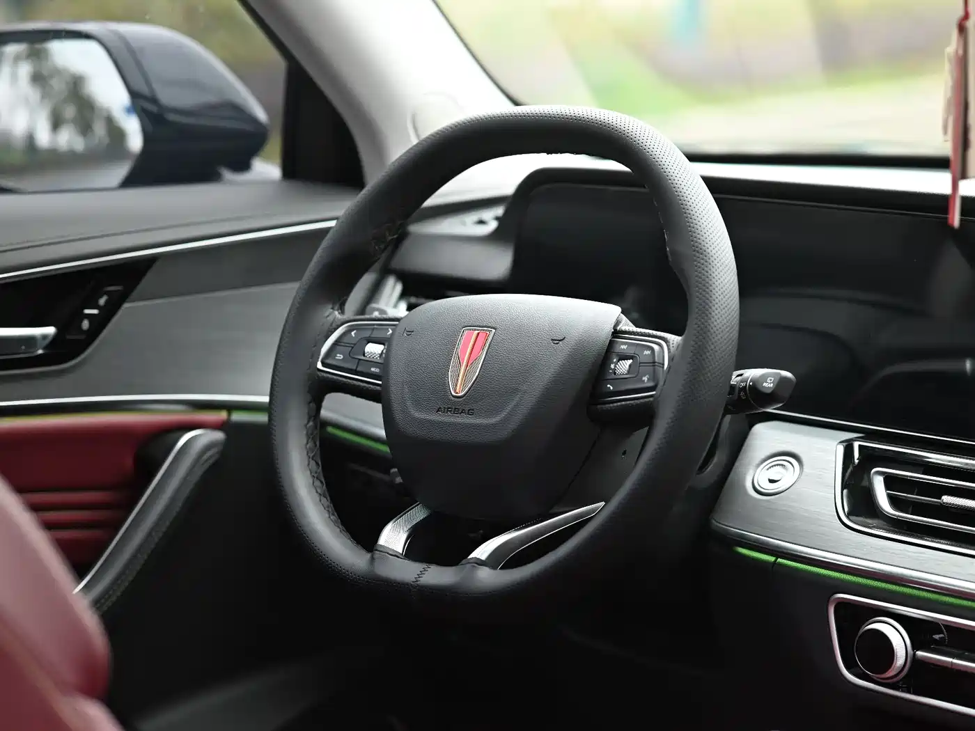 Hongqi HS5 2026 2.0T 2WD Qi Enjoyment Pro Edition фото 7