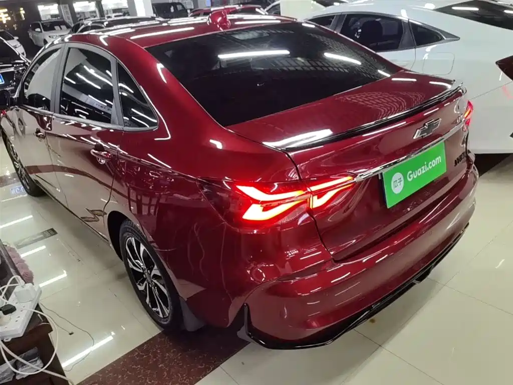 Chevrolet Monza 2019 RS 330T Auto Smooth Edition China VI фото 5