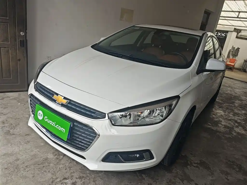 Chevrolet Cruze 2016 1.4T DCG Luxury Edition фото 2