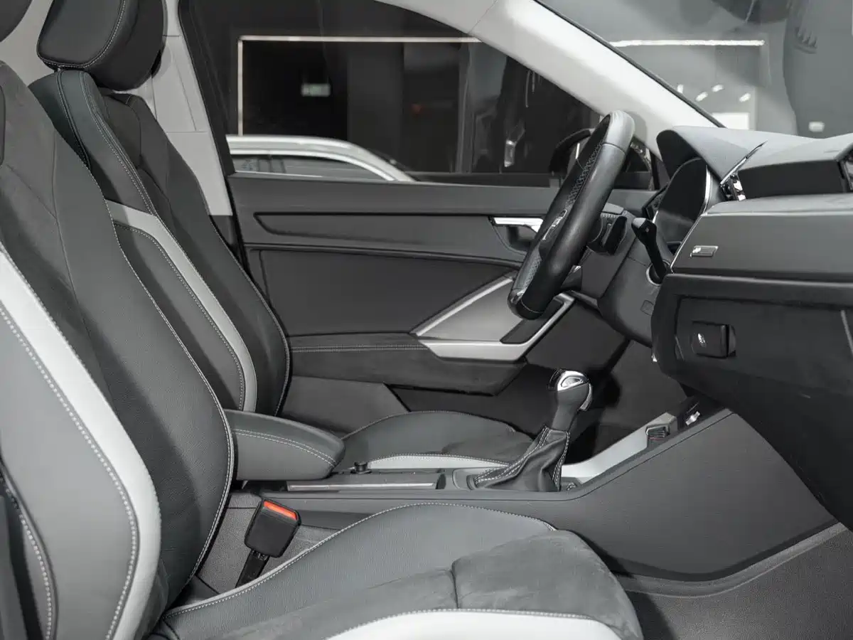 Audi Q3 2022 35 TFSI Fashion Dynamic фото 13