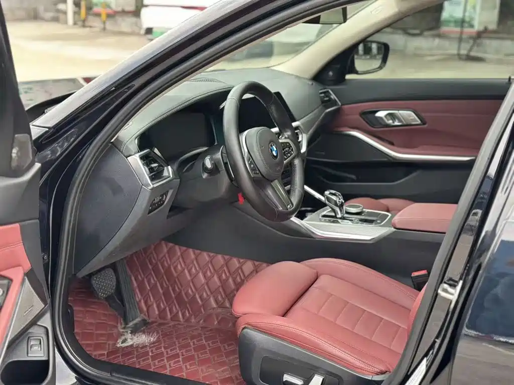 BMW 3-SERIES