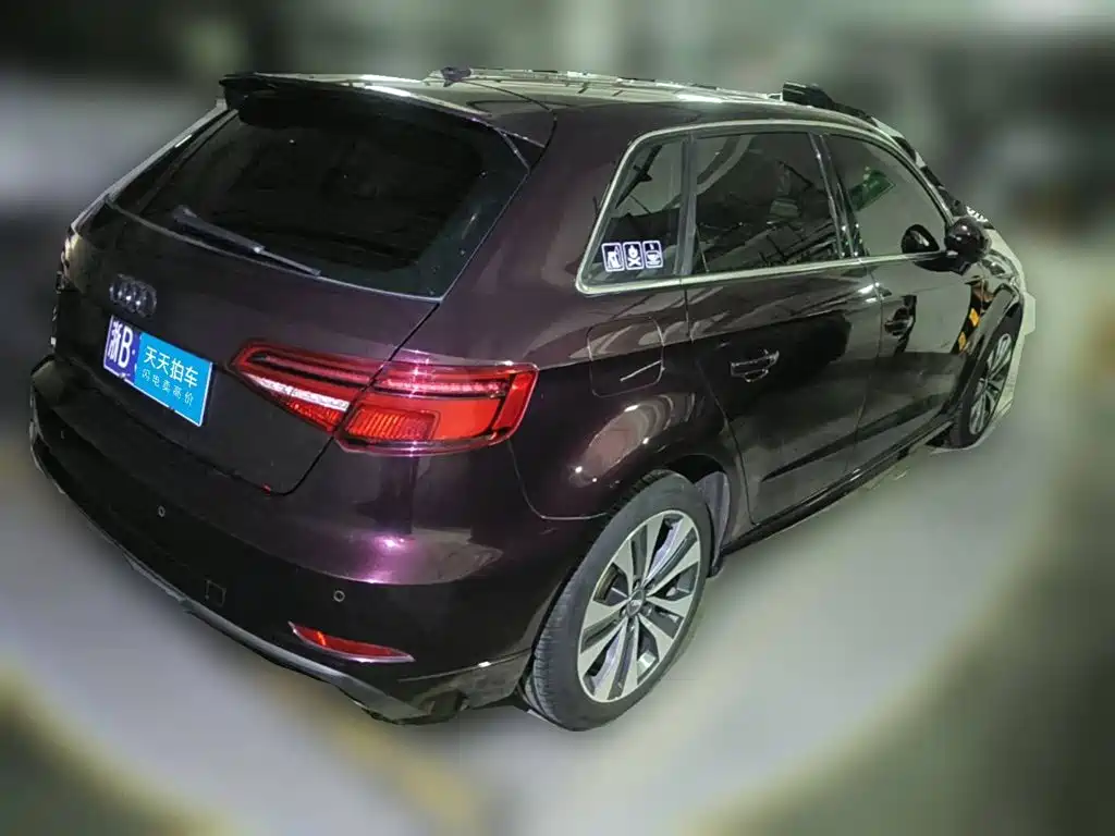 Photo 5 - Audi A3
