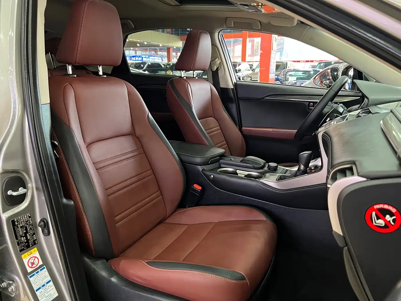 Lexus NX 2015 200t AWD F Sport фото 14
